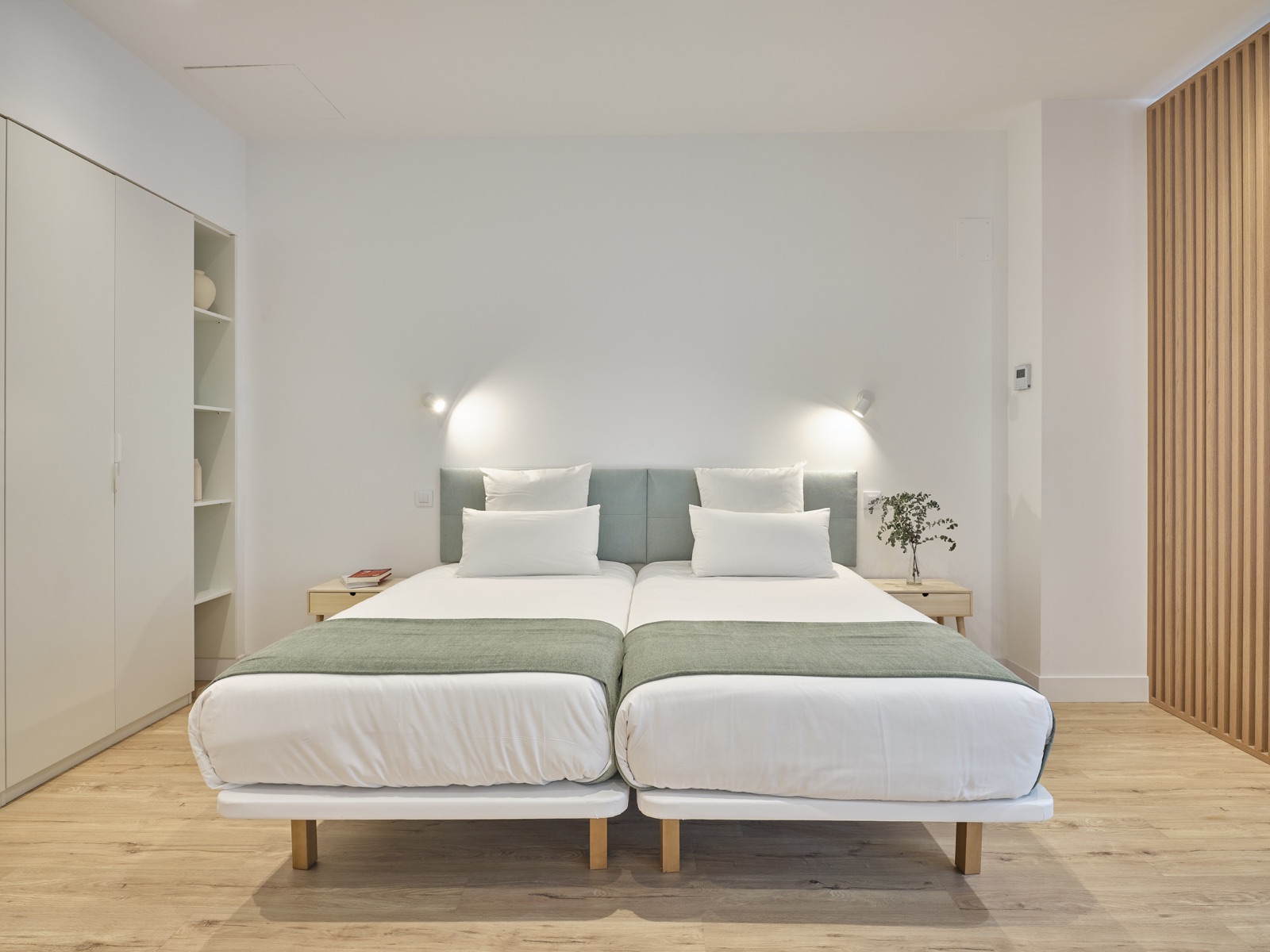 Gran Suite — Detalle de las camas del dormitorio, Paseo Suites Madrid
