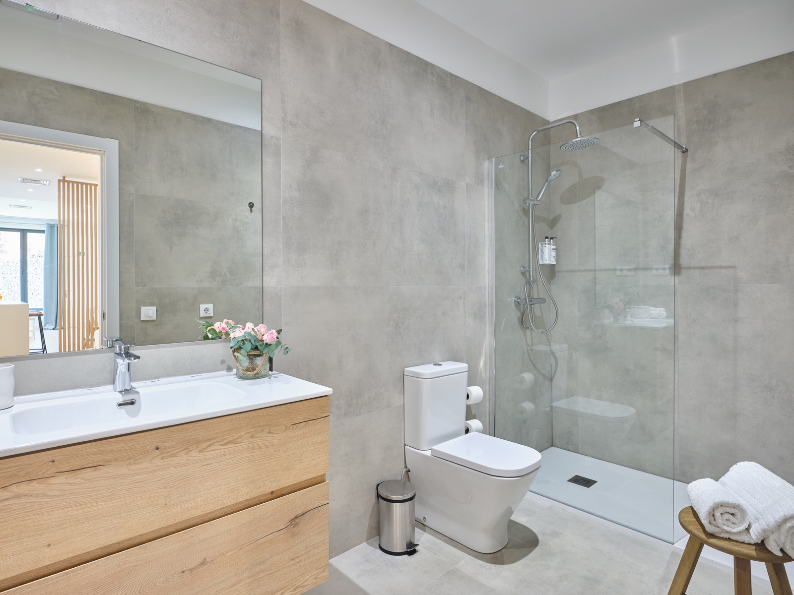 Gran Suite — Baño con ducha, Paseo Suites Madrid